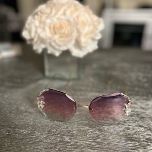 Violet Curvy Sunglasses